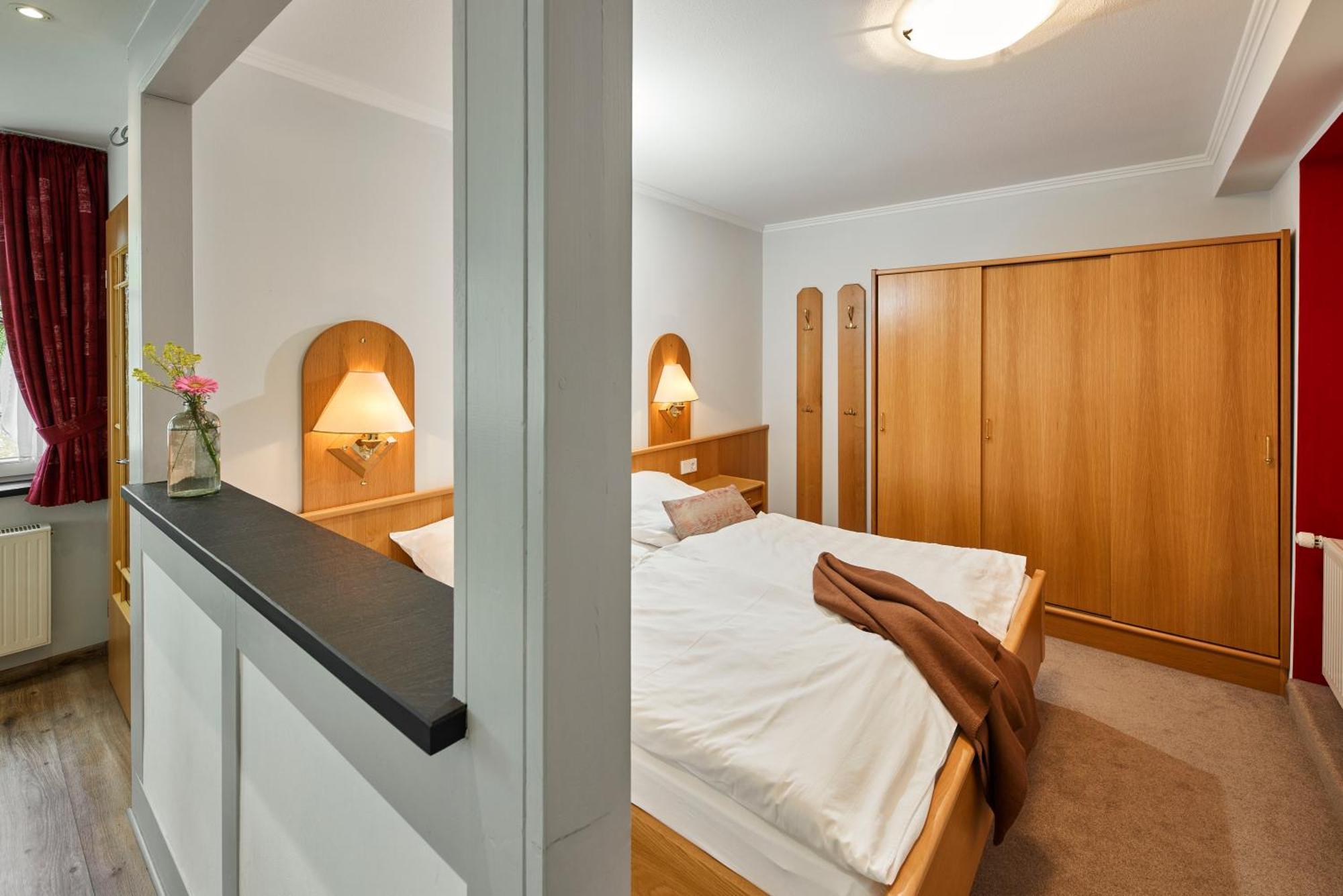 Pension Und Ferienwohnung Schuette Schmallenberg Eksteriør billede